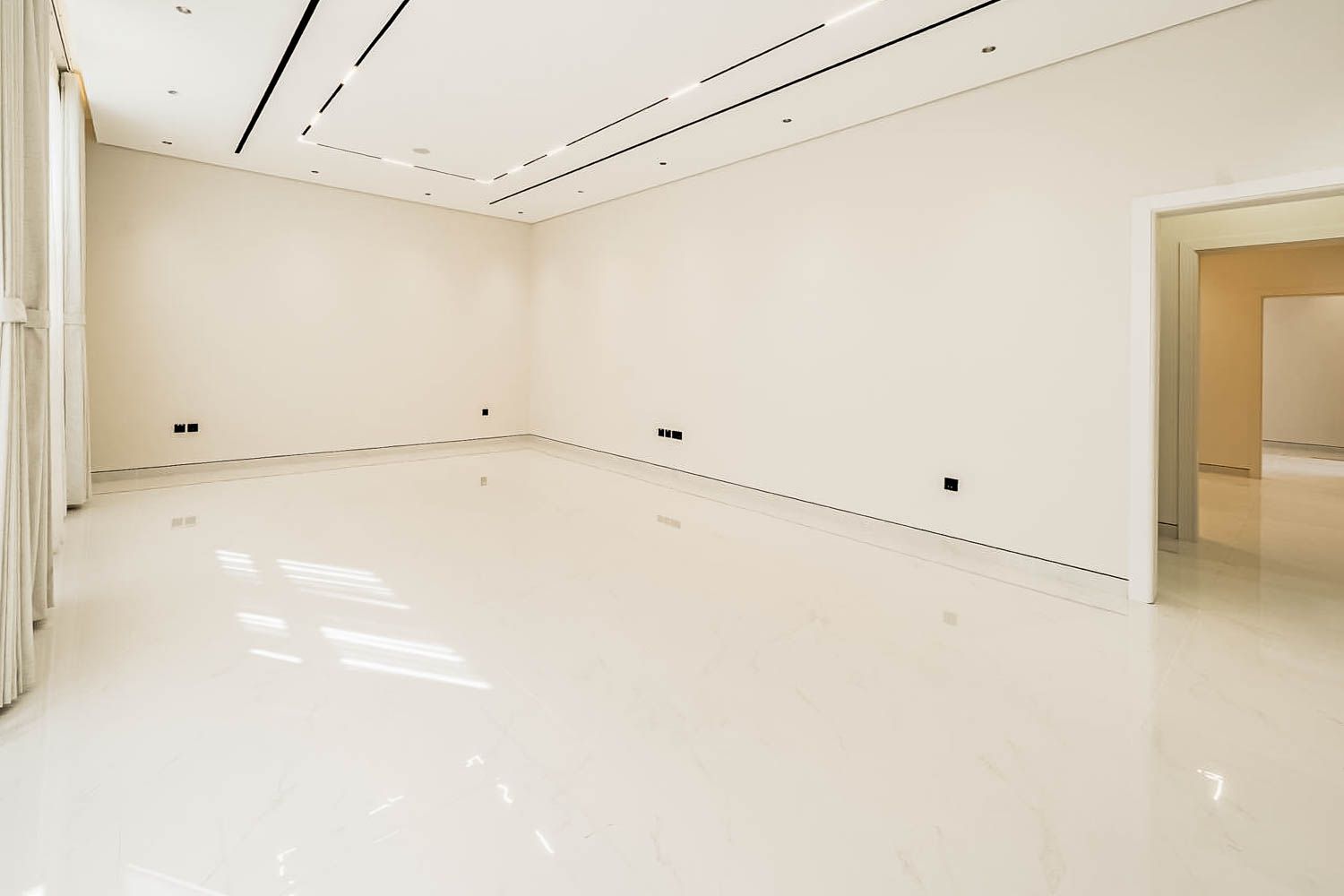 7 Bedrooms Villa in Nad Al Sheba Gardens 1