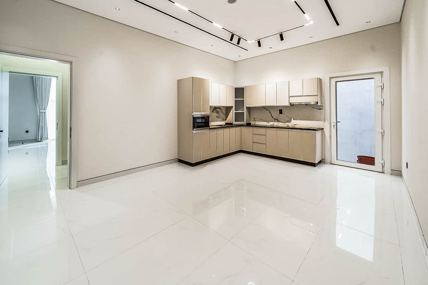 7 Bedrooms Villa in Nad Al Sheba Gardens 1