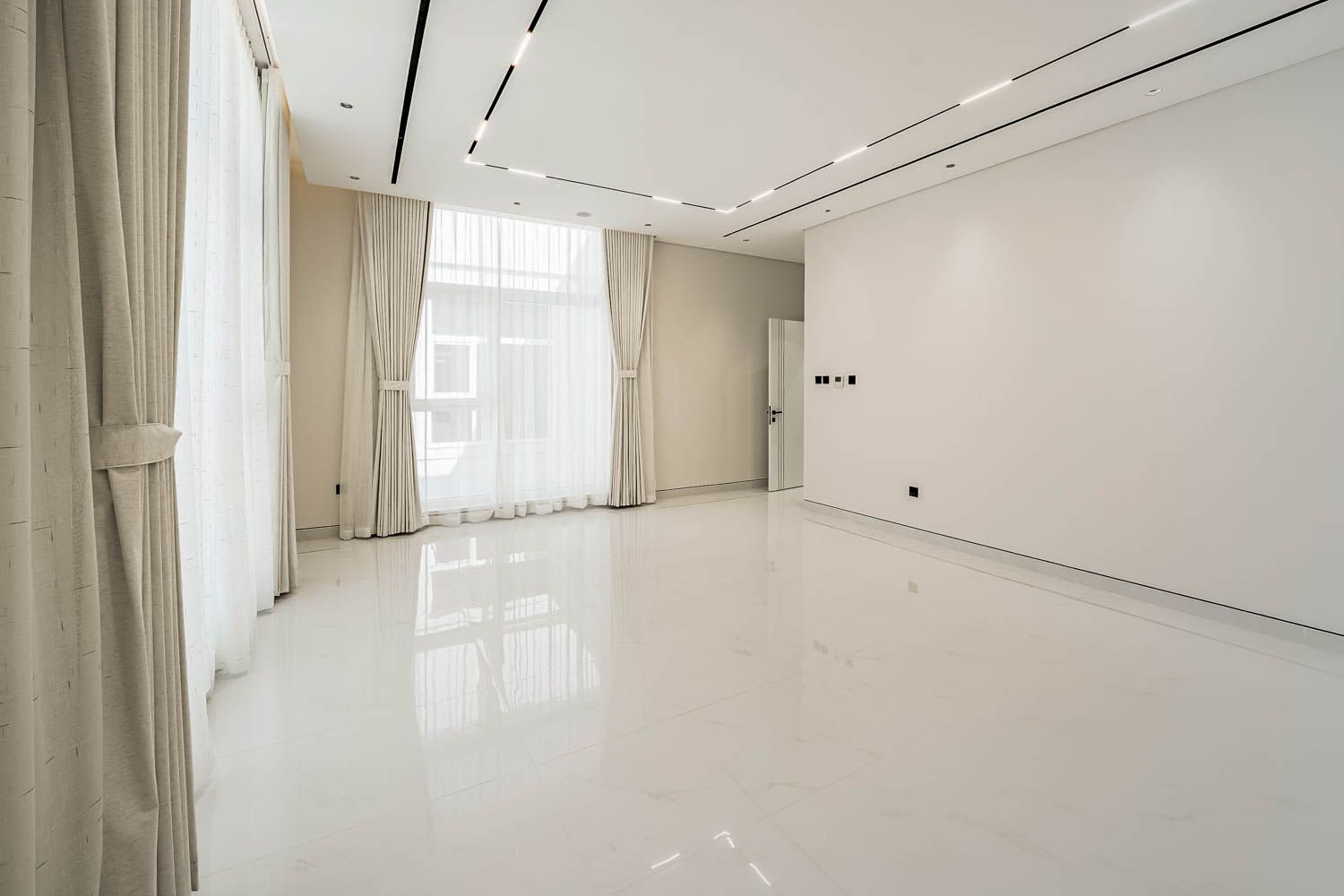 7 Bedrooms Villa in Nad Al Sheba Gardens 1