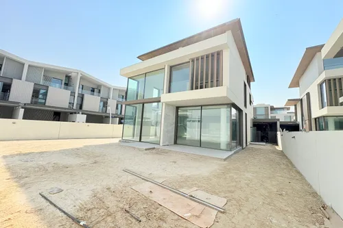 4 Bedrooms Villa in Nad Al Sheba Gardens