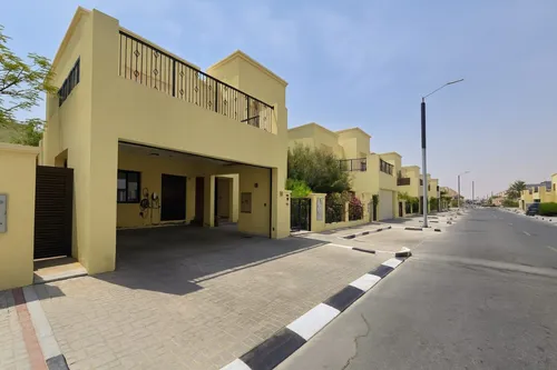 4 Bedrooms Villa in Nad Al Sheba Villas