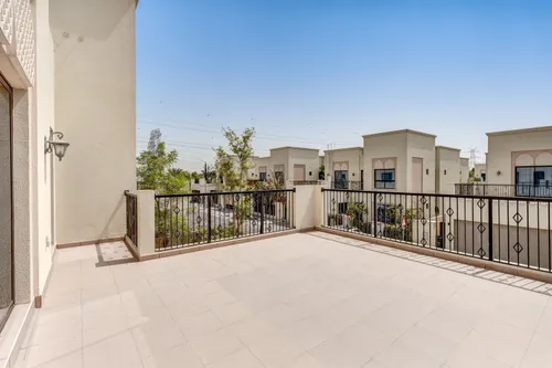 4 Bedrooms Villa in Nad Al Sheba Villas