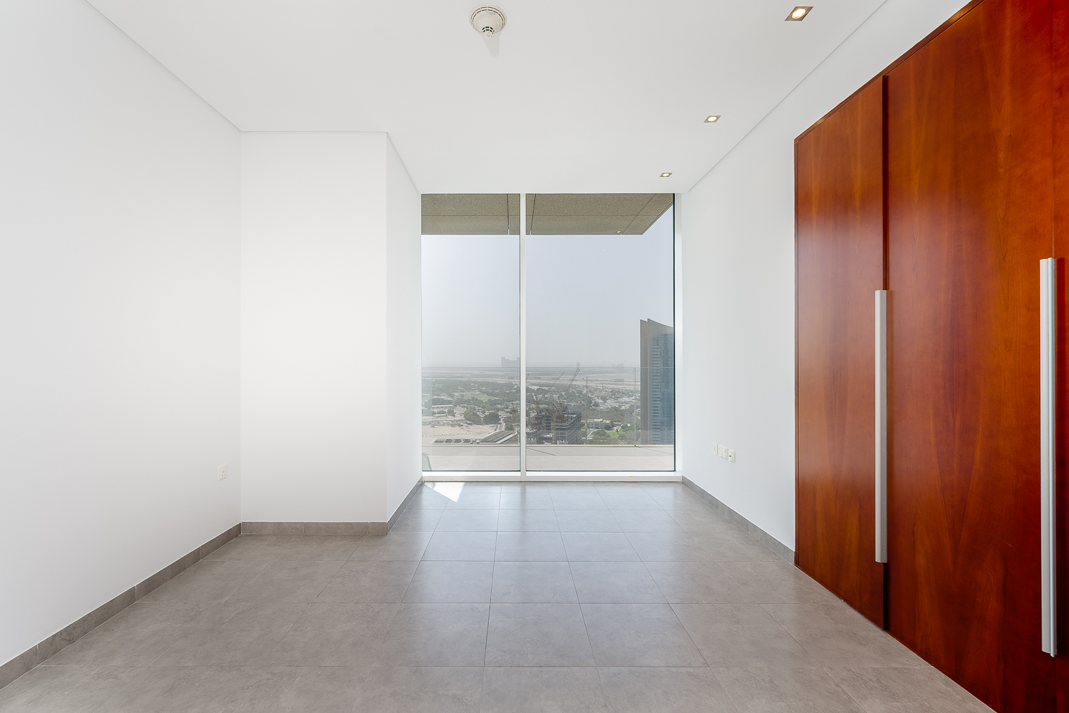 1 Bedroom Apartment in Maze Tower