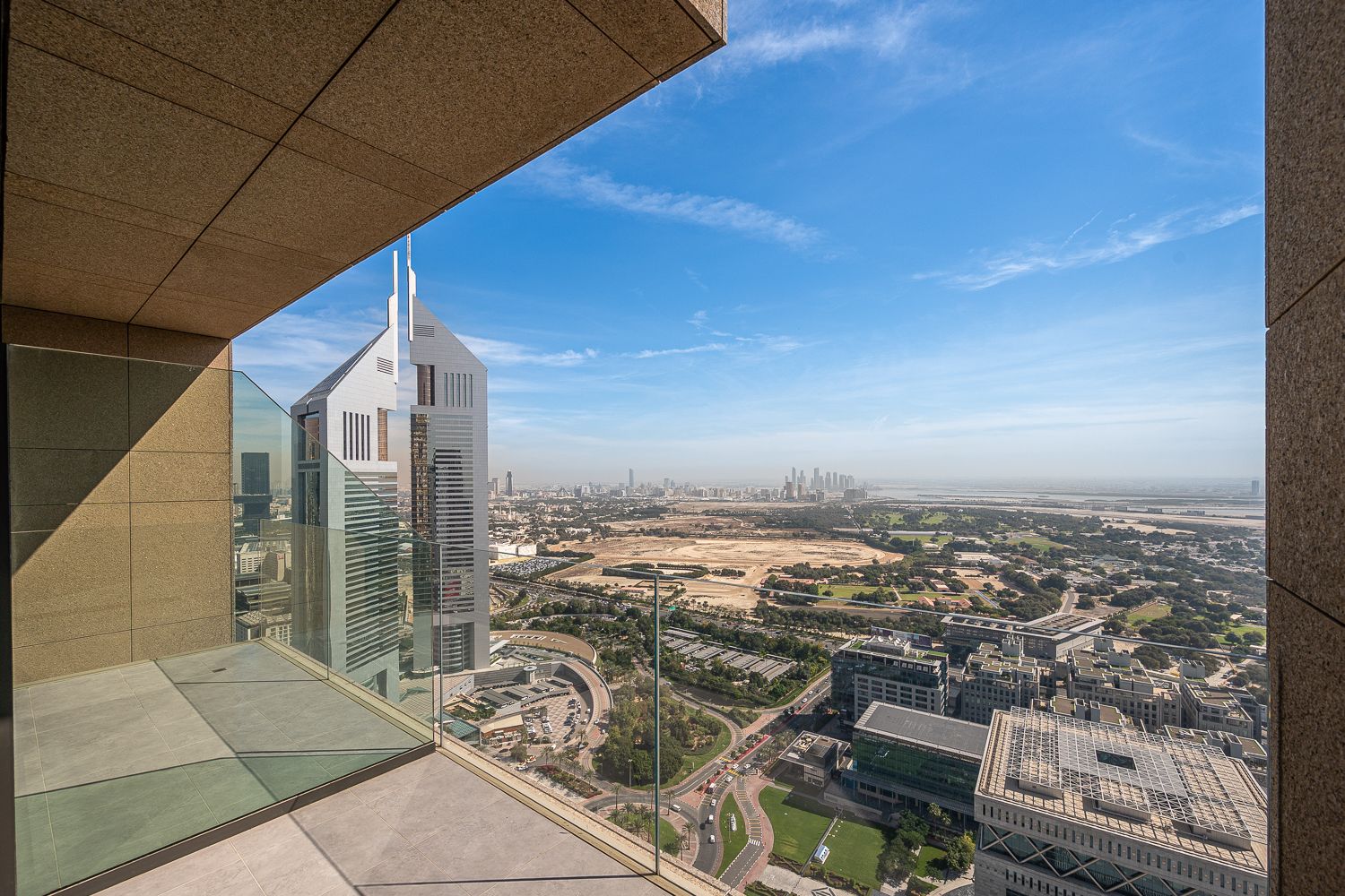 2 Bedrooms Apartment in Maze Tower
