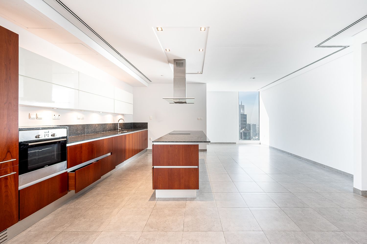 2 Bedrooms Apartment in Maze Tower