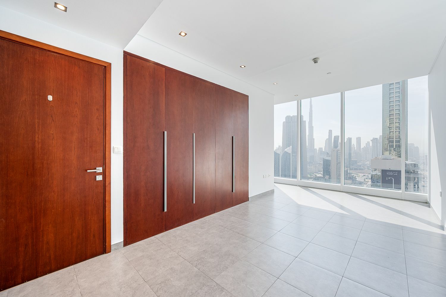 2 Bedrooms Apartment in Maze Tower