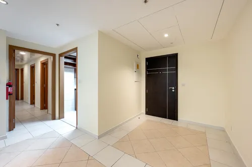 3 Bedrooms Apartment in 21st Century Tower