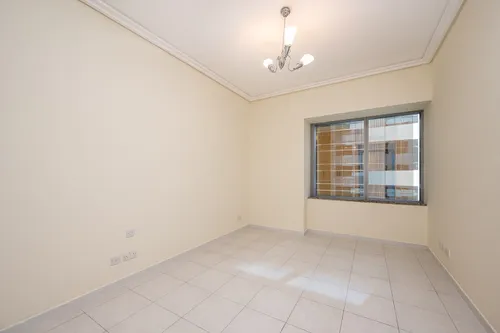 3 Bedrooms Apartment in 21st Century Tower