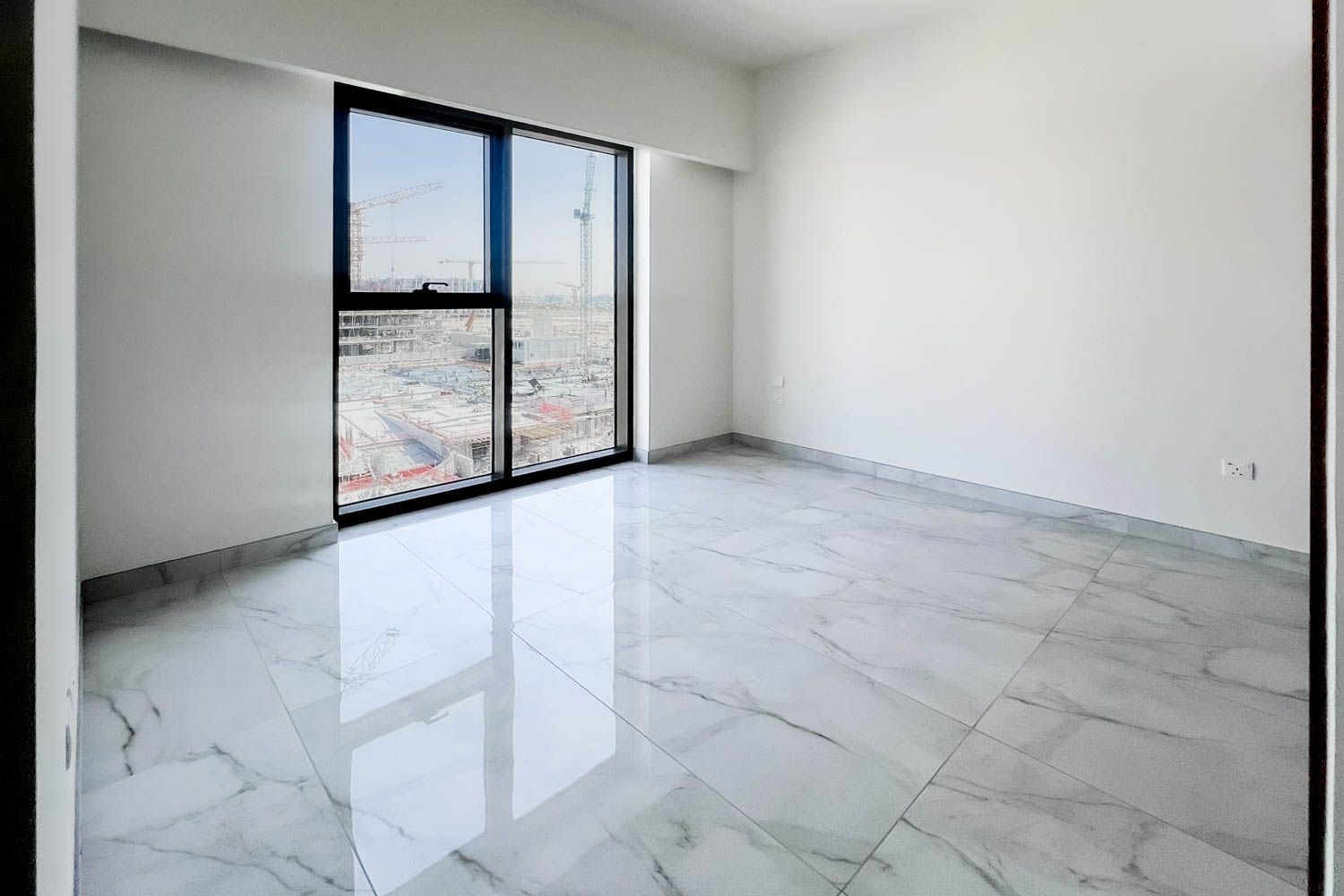 2 Bedrooms Apartment in Azizi Vista