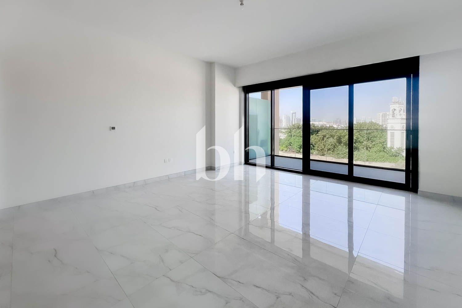 Mid Floor Unit | 2 Bed Spacious | Flexible Cheques