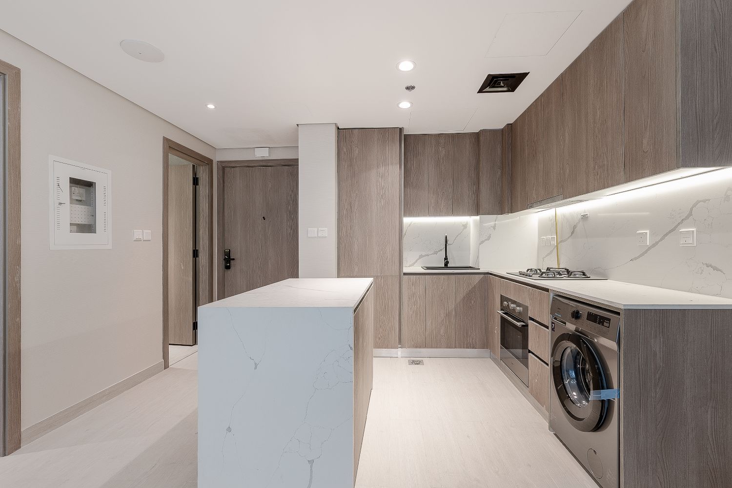 1 Bedroom Apartment in Laya Heights