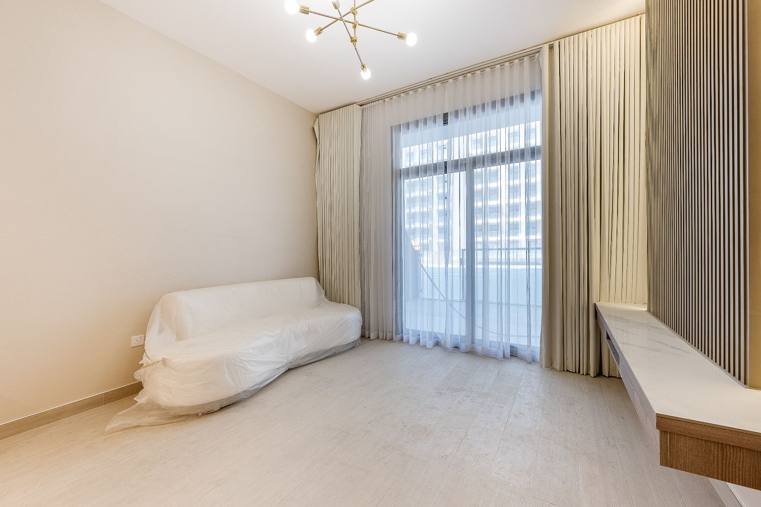 1 Bedroom Apartment in Laya Heights