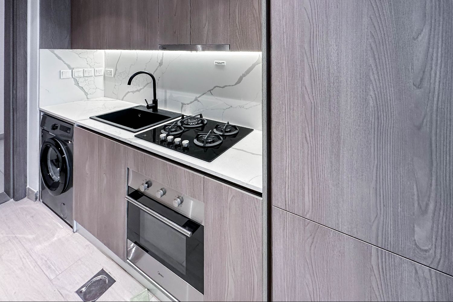  Apartment in Laya Heights