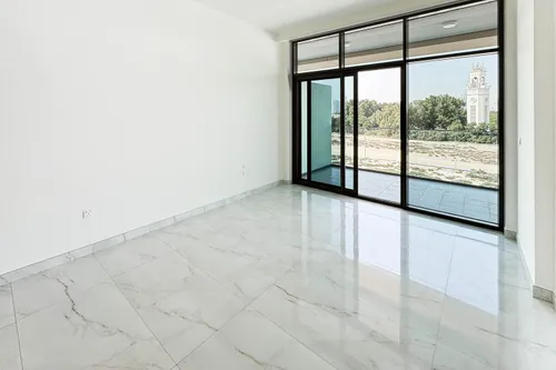  Apartment in Azizi Vista