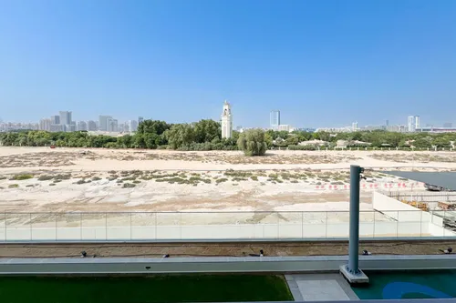  Apartment in Azizi Vista