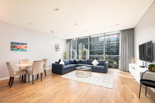 Open layout | Vacant | Pool view