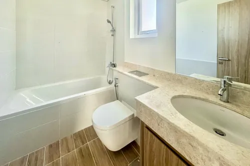 4 Bedrooms Townhouse in Amaranta 1