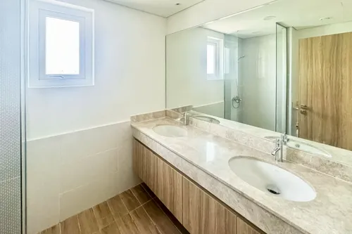 4 Bedrooms Townhouse in Amaranta 1