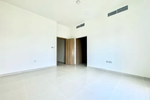 4 Bedrooms Townhouse in Amaranta 1
