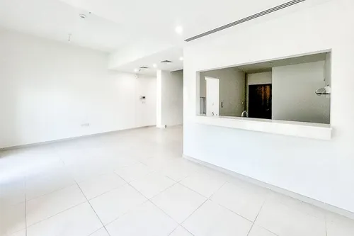 3 Bedrooms Townhouse in Amaranta 1