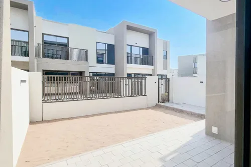 3 Bedrooms Townhouse in La Violeta 2