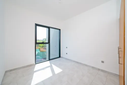 3 Bedrooms Townhouse in La Rosa 4