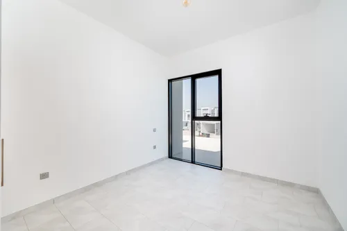 3 Bedrooms Townhouse in La Rosa 4