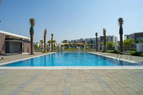 3 Bedrooms Townhouse in La Rosa 6