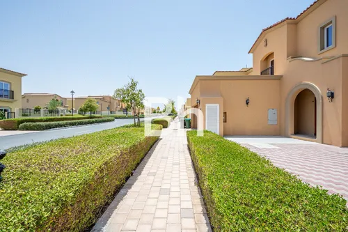 4 Bedrooms Villa in La Quinta, Villanova