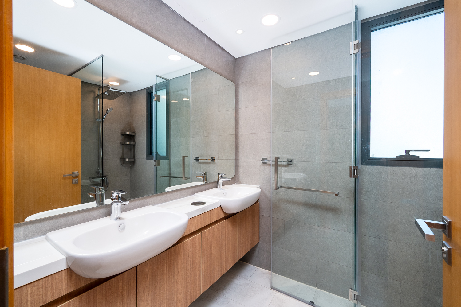 3 Bedrooms Townhouse in La Rosa 5