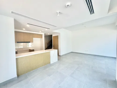 4 Bedrooms Townhouse in La Violeta 2