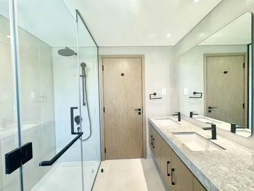 4 Bedrooms Townhouse in La Violeta 2