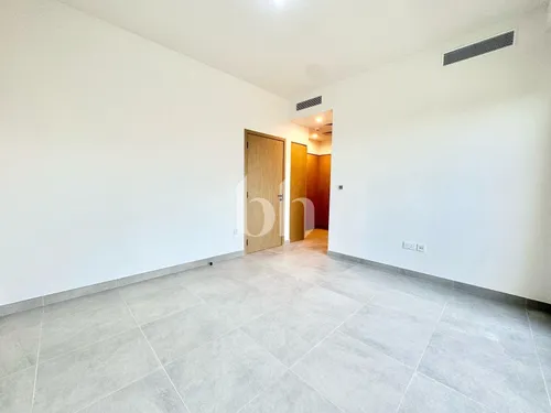 4 Bedrooms Townhouse in La Violeta 1