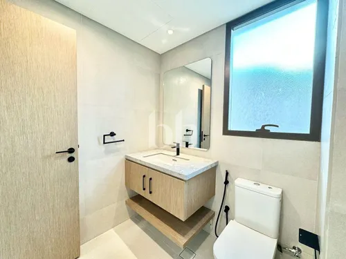 4 Bedrooms Townhouse in La Violeta 1