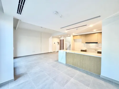 Single Row | Direct Pool and Park View | Brand New