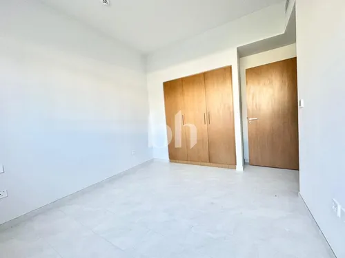 4 Bedrooms Townhouse in La Rosa 5