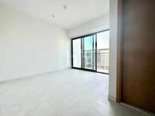 4 Bedrooms Townhouse in La Rosa 5