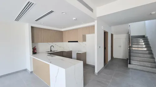 3 Bedrooms Townhouse in La Violeta 2
