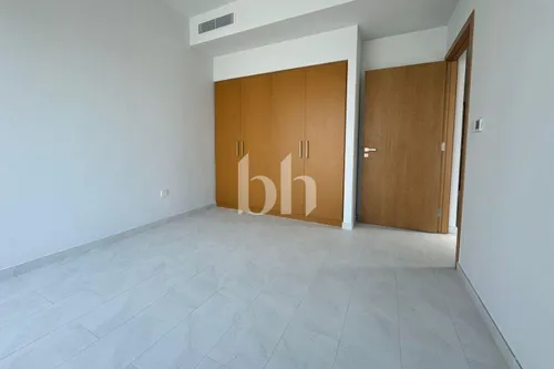 4 Bedrooms Townhouse in La Rosa 5