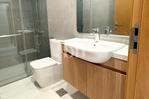 4 Bedrooms Townhouse in La Rosa 5