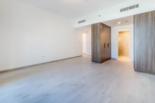 3 Bedrooms Apartment in Lamtara 1