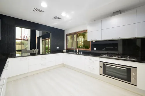 6 Bedrooms Villa in Grand Views