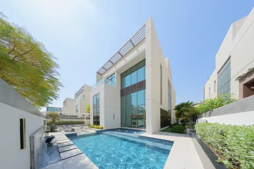Fully Furnished | Upgraded | Vacant | Exclusive