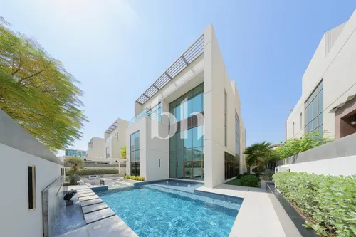 Fully Furnished | Upgraded | Vacant | Exclusive