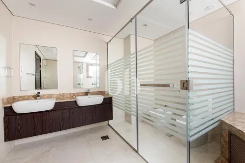 6 Bedrooms Villa in Grand Views