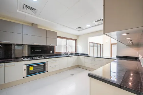 6 Bedrooms Villa in Grand Views