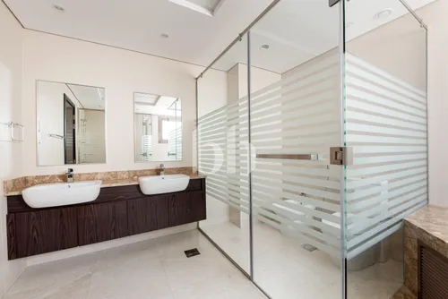 6 Bedrooms Villa in Grand Views