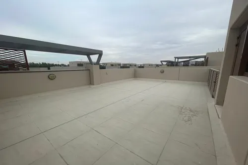 4 Bedrooms Townhouse in Grand Views