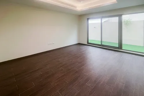 4 Bedrooms Townhouse in Grand Views