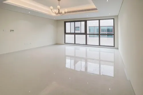 4 Bedrooms Townhouse in Grand Views